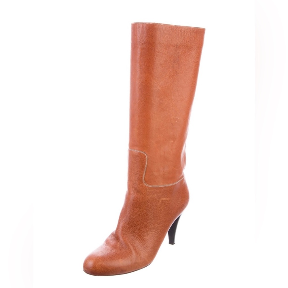 Bally’s Boot
Return must be processed within 3 days of receiving!!